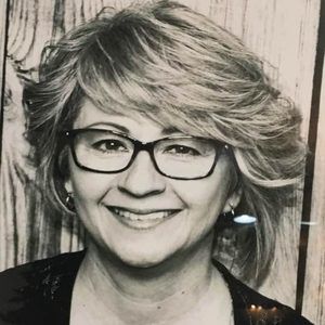 Meet your Posher, Tina